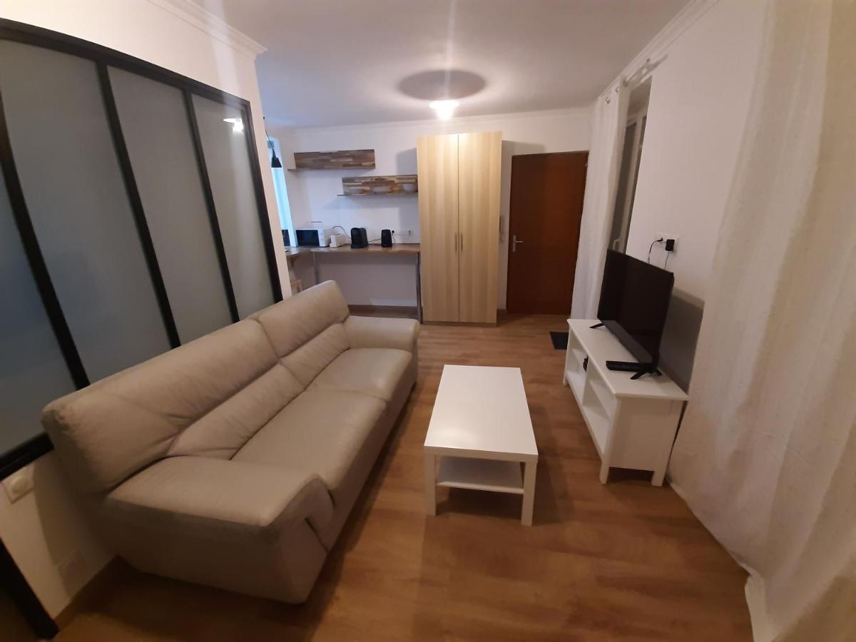 Appartement 2 Pieces, Proche Rer, Bus Et Chateau Rambouillet Kültér fotó