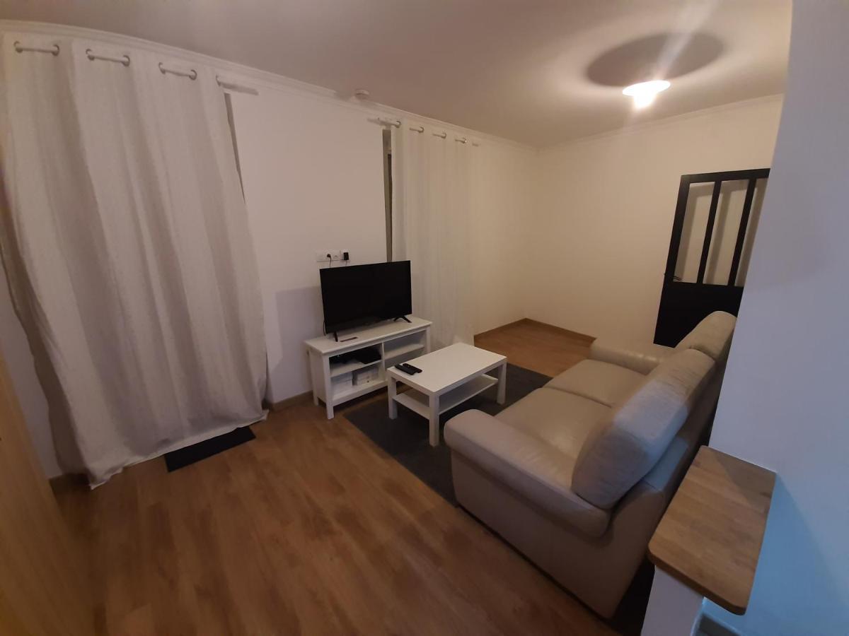 Appartement 2 Pieces, Proche Rer, Bus Et Chateau Rambouillet Kültér fotó