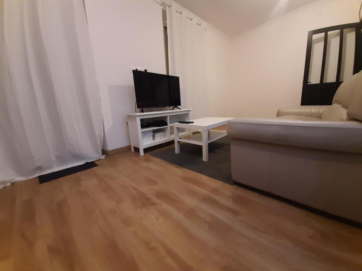Appartement 2 Pieces, Proche Rer, Bus Et Chateau Rambouillet Kültér fotó