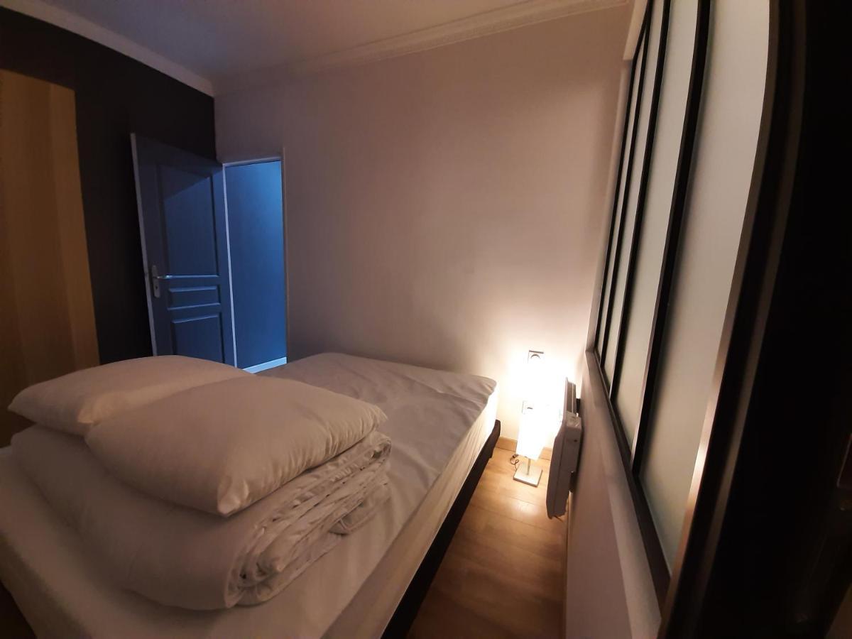 Appartement 2 Pieces, Proche Rer, Bus Et Chateau Rambouillet Kültér fotó